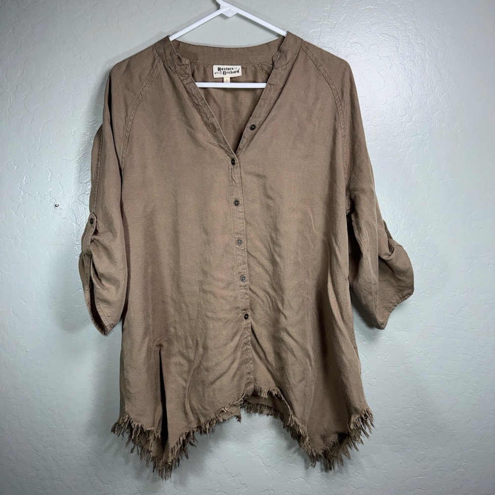 Hester & Orchard Raw Hem Tencel Button Up Top L
